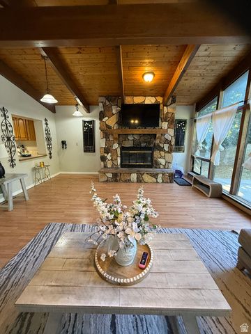 1075 E 300 N, Springville, UT 84663