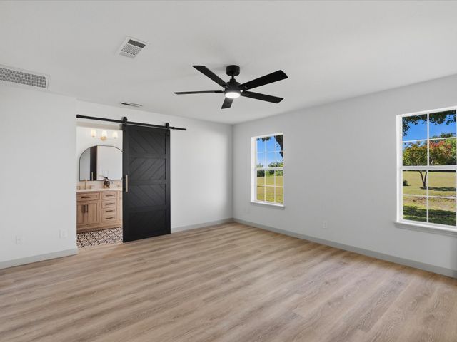 289 County Road 4655, Rhome, TX 76078