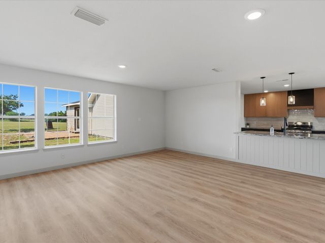 289 County Road 4655, Rhome, TX 76078