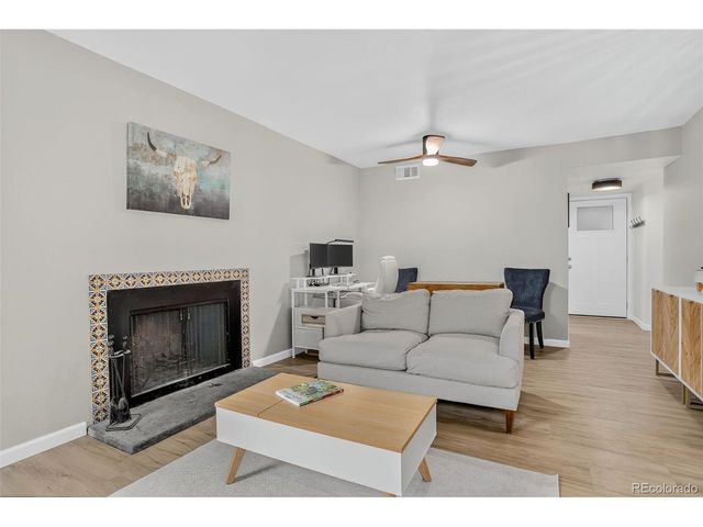 14934 E Hampden Cir D-3, Aurora, CO 80014