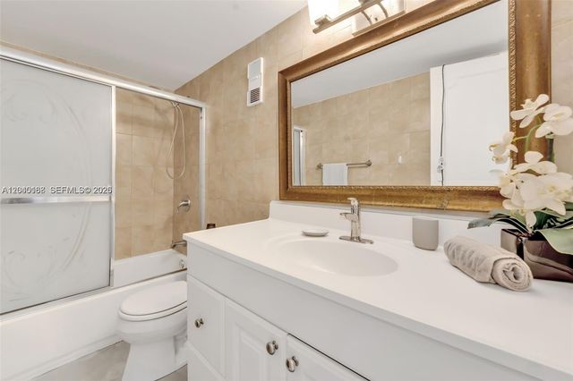 17900 N Bay Road 603, Sunny Isles Beach, FL 33160