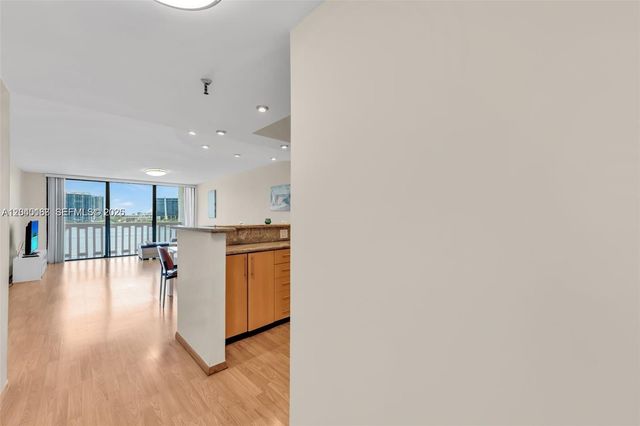 17900 N Bay Road 603, Sunny Isles Beach, FL 33160