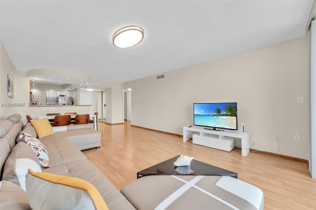 17900 N Bay Road 603, Sunny Isles Beach, FL 33160