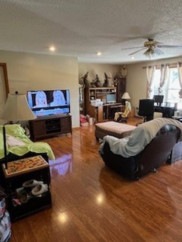 667 Maple Bend Rd, Winchester, TN 37398