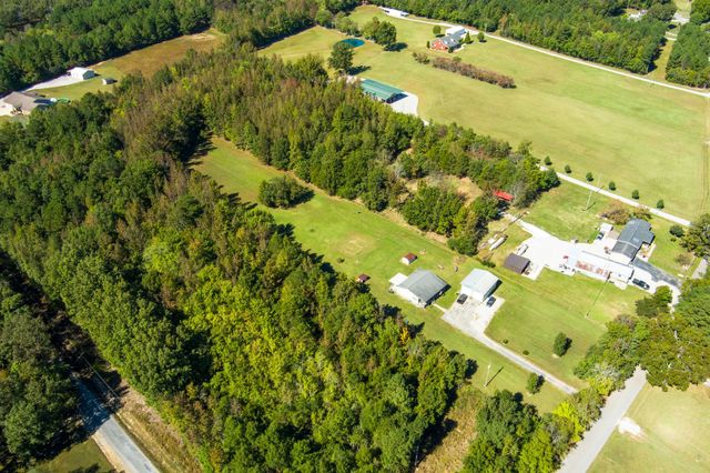 667 Maple Bend Rd, Winchester, TN 37398