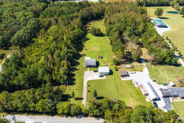 667 Maple Bend Rd, Winchester, TN 37398