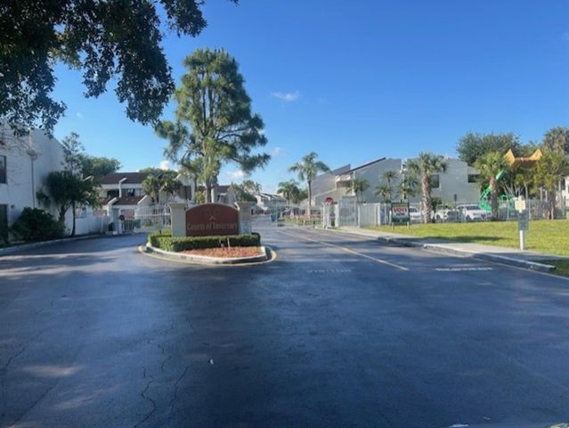 6563 Racquet Club Drive 124, Lauderhill, FL 33319