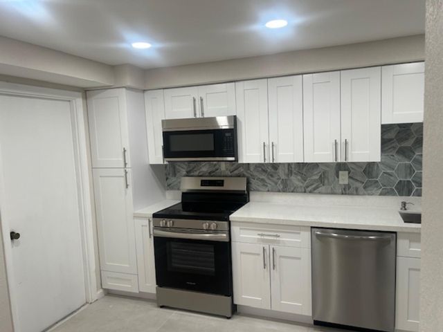 6563 Racquet Club Drive 124, Lauderhill, FL 33319