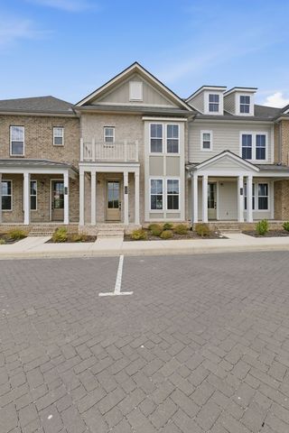 124 Nearwater Place, Hendersonville, TN 37075