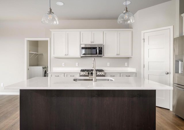 2019 Leopold Way, Sun Prairie, WI 53590