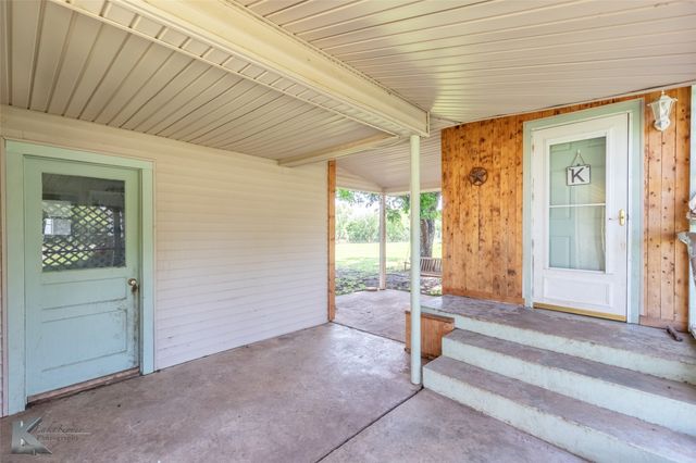 301 Avenue A, Lawn, TX 79530