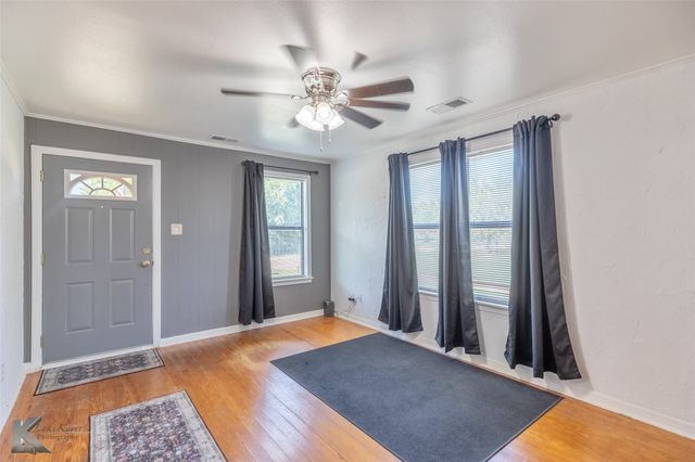 301 Avenue A, Lawn, TX 79530