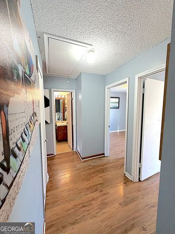 221 Harlee Lane, Lawrenceville, GA 30046