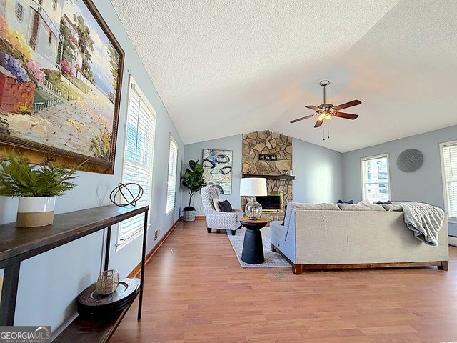 221 Harlee Lane, Lawrenceville, GA 30046