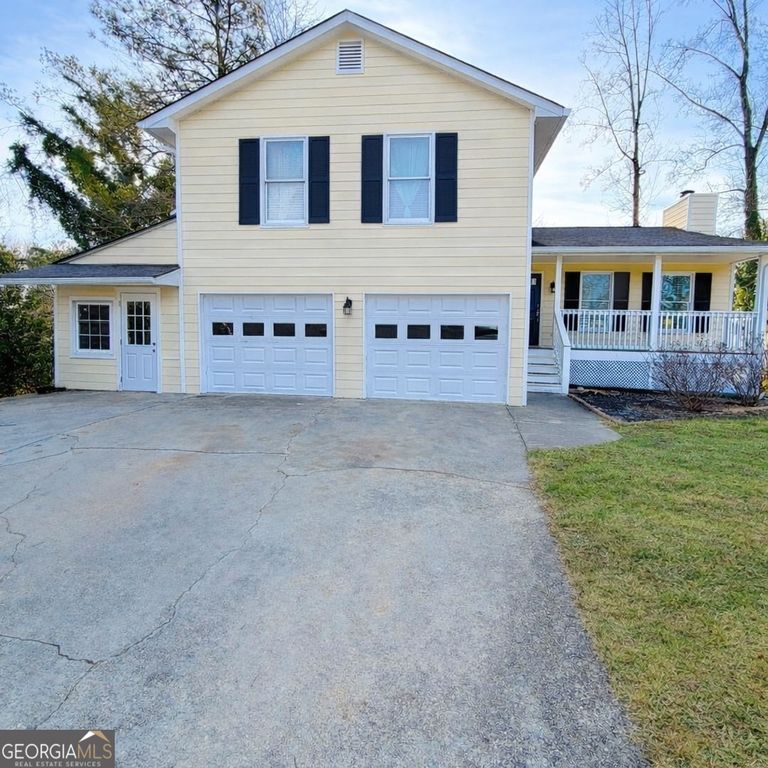 221 Harlee Lane, Lawrenceville, GA 30046