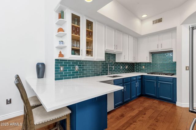 14450 N THOMPSON PEAK Parkway 103, Scottsdale, AZ 85260