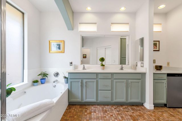 14450 N THOMPSON PEAK Parkway 103, Scottsdale, AZ 85260