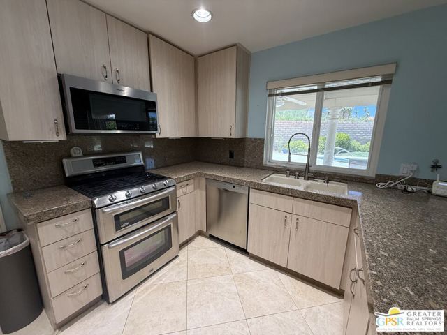 3504 Las Pampas Way, Palm Springs, CA 92264