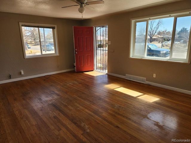 5455 E 36th Ave, Denver, CO 80207