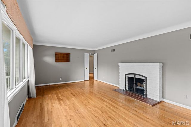 425 Linum Lane, Webster Groves, MO 63119