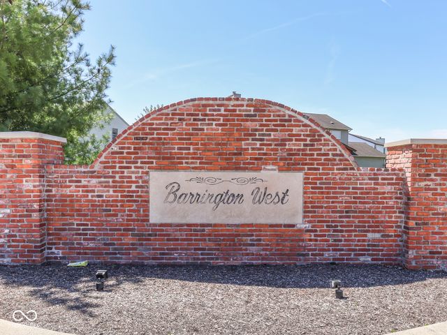 1269 Burr Oak Circle, Greenwood, IN 46143