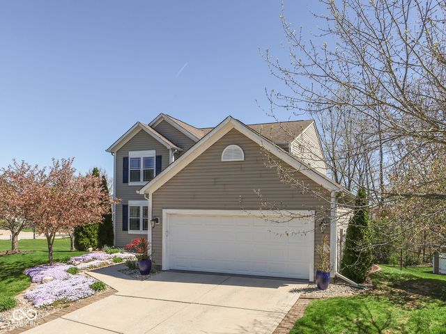 1269 Burr Oak Circle, Greenwood, IN 46143