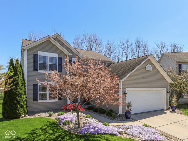 1269 Burr Oak Circle, Greenwood, IN 46143