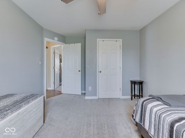 1269 Burr Oak Circle, Greenwood, IN 46143