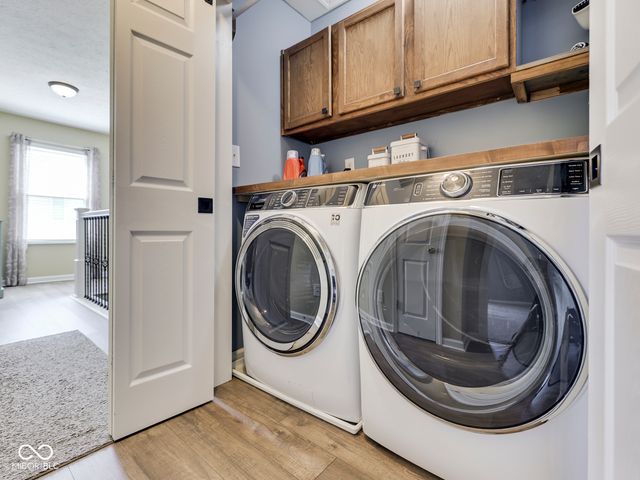 1269 Burr Oak Circle, Greenwood, IN 46143