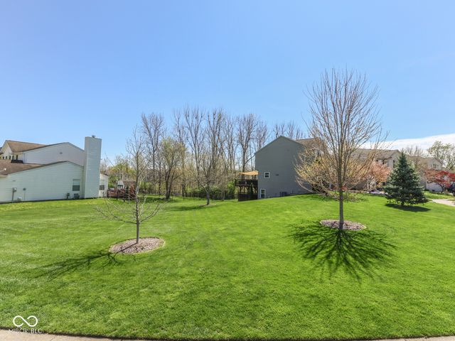 1269 Burr Oak Circle, Greenwood, IN 46143