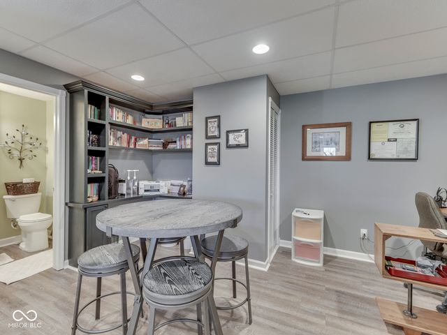 1269 Burr Oak Circle, Greenwood, IN 46143