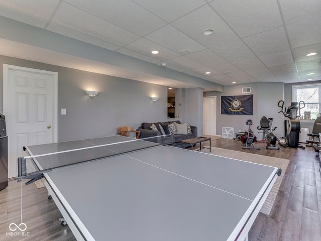 1269 Burr Oak Circle, Greenwood, IN 46143