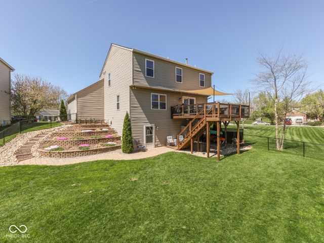 1269 Burr Oak Circle, Greenwood, IN 46143