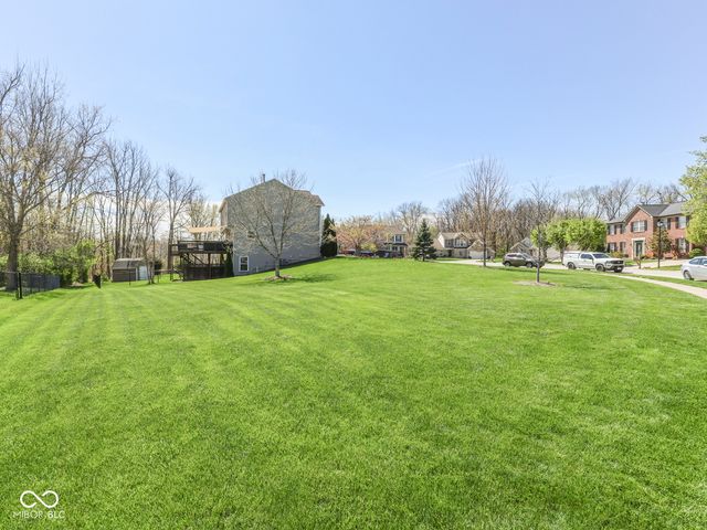 1269 Burr Oak Circle, Greenwood, IN 46143