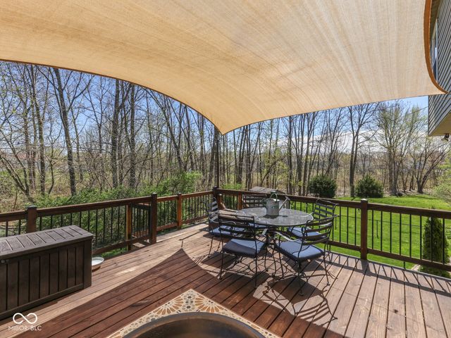 1269 Burr Oak Circle, Greenwood, IN 46143