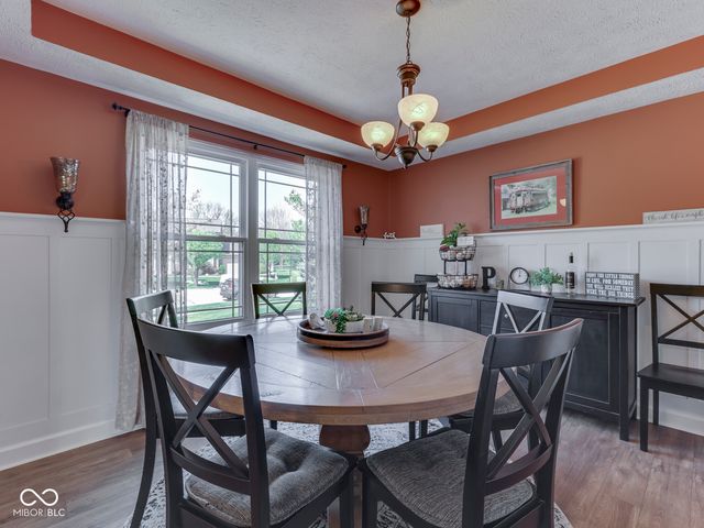 1269 Burr Oak Circle, Greenwood, IN 46143