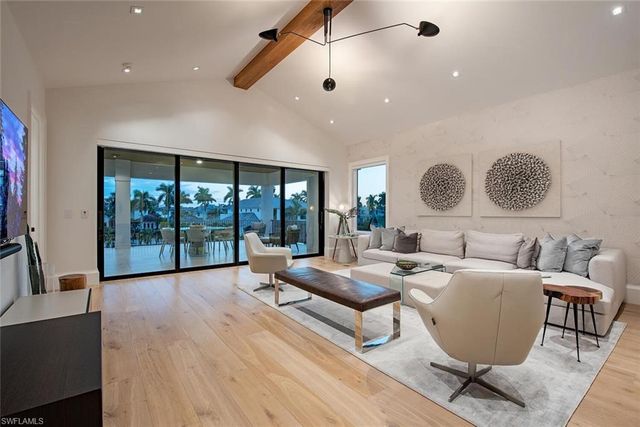 608 16th AVE S, Naples, FL 34102