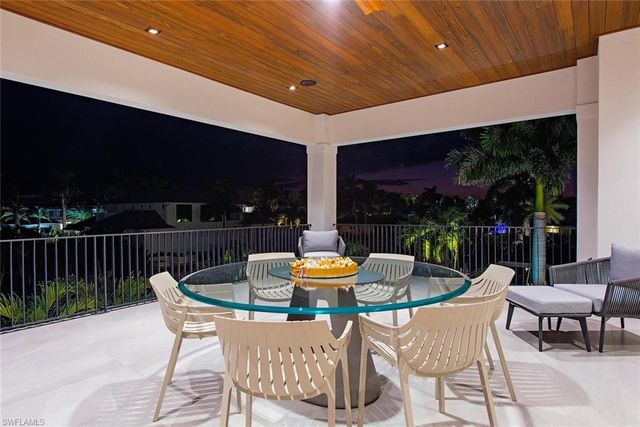 608 16th AVE S, Naples, FL 34102