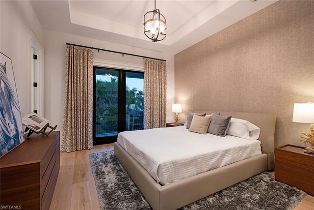 608 16th AVE S, Naples, FL 34102