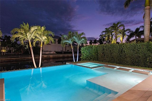 608 16th AVE S, Naples, FL 34102