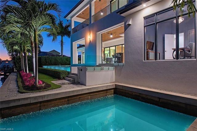 608 16th AVE S, Naples, FL 34102