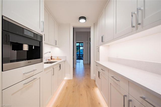 608 16th AVE S, Naples, FL 34102