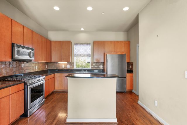 3800 Holland Avenue 4, Dallas, TX 75219
