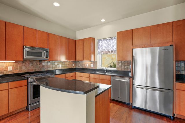 3800 Holland Avenue 4, Dallas, TX 75219