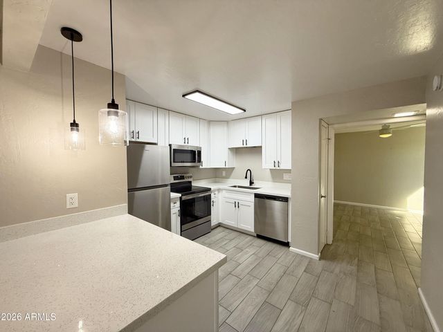 4901 S Calle Los Cerros Drive 206, Tempe, AZ 85282