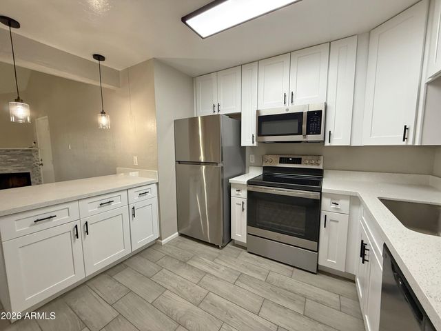 4901 S Calle Los Cerros Drive 206, Tempe, AZ 85282