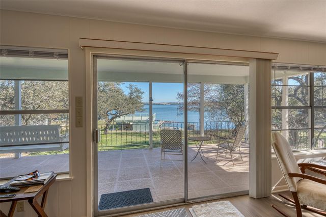 1303 Belaire DR, Granite Shoals, TX 78654