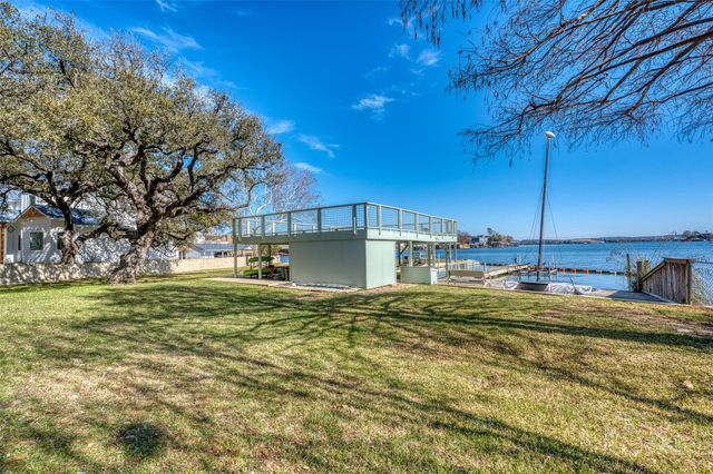 1303 Belaire DR, Granite Shoals, TX 78654