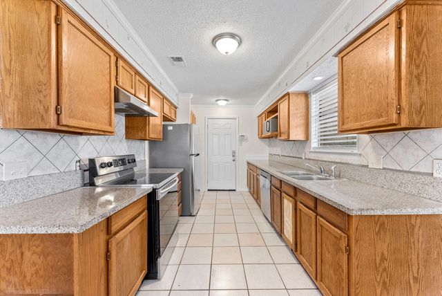 6801 Ridgetop Road, North Richland Hills, TX 76182