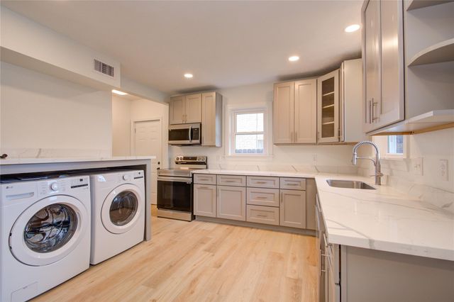 2208 Blodgett Street 1, Houston, TX 77004